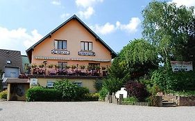 A L'arbre Vert Hotel